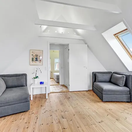 Dom wakacyjny 2 Bedroom Beautiful In *